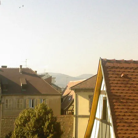 Aux Bijoux De - Le Saphir - 1 Parking Gratuit * Colmar